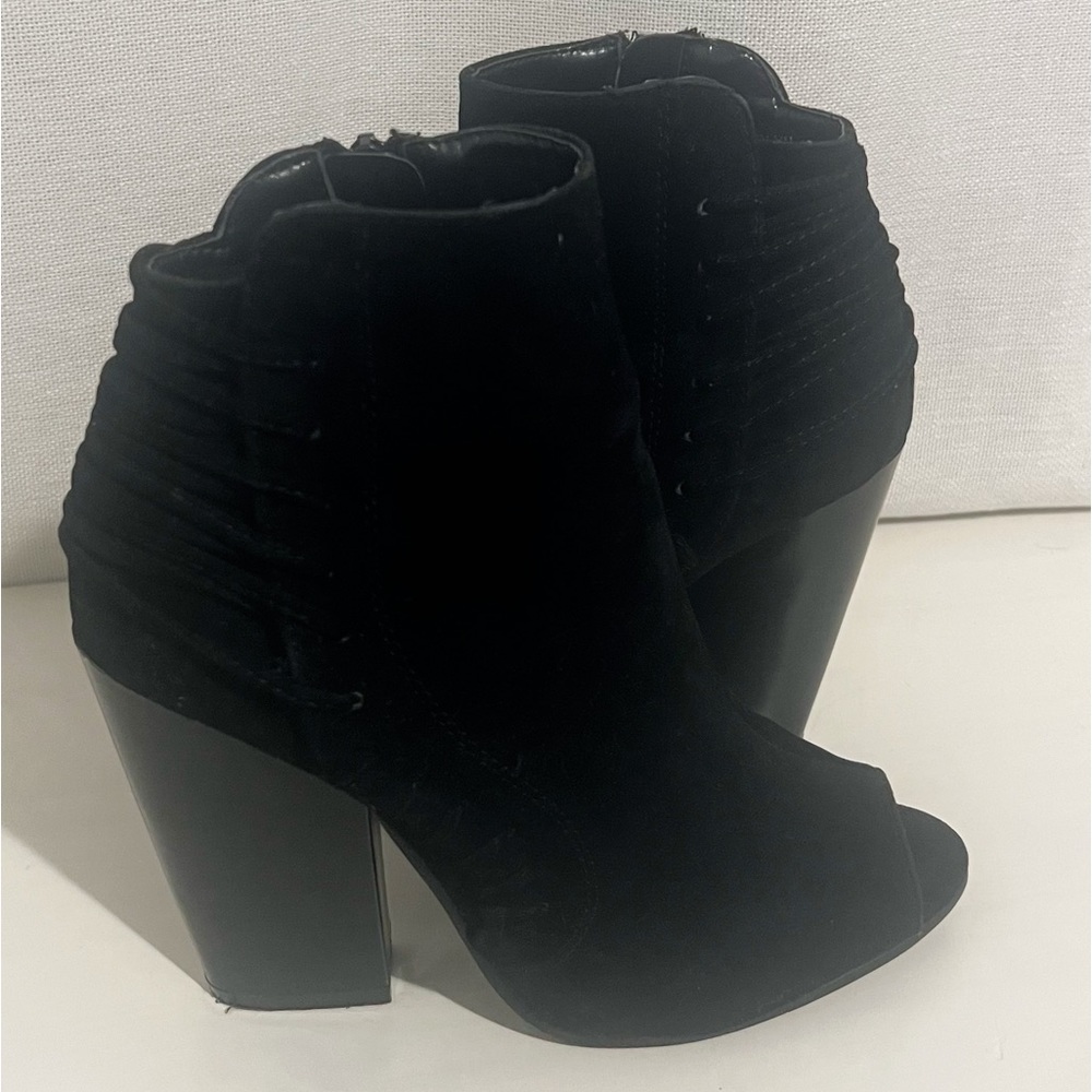 BLACK OPEN TOE 4 INCH HEEL SUEDE ANKLE BOOTIES SIZE 5